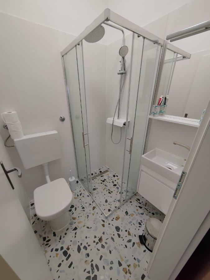 Dva Lava Appartement Podaca Buitenkant foto